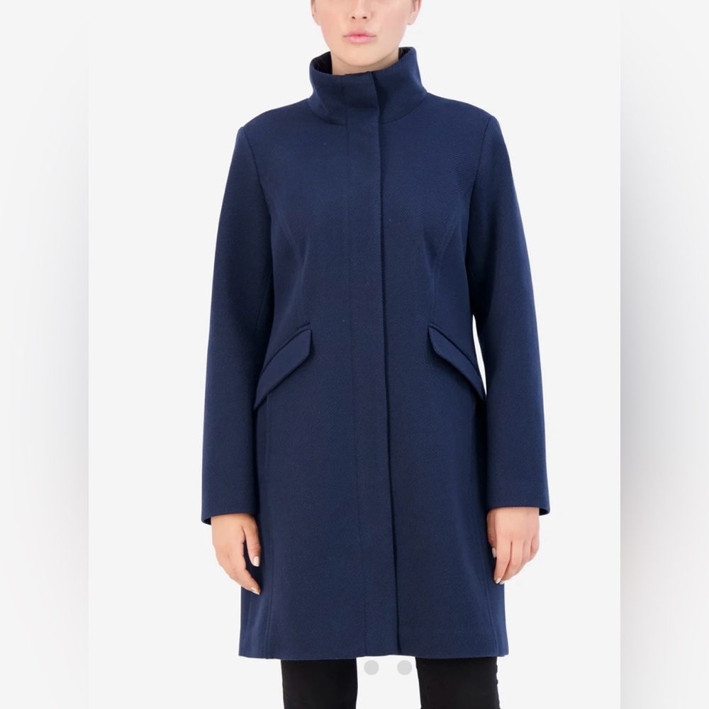 Longline Wool Blend Coat
Cole Haan In: Navy